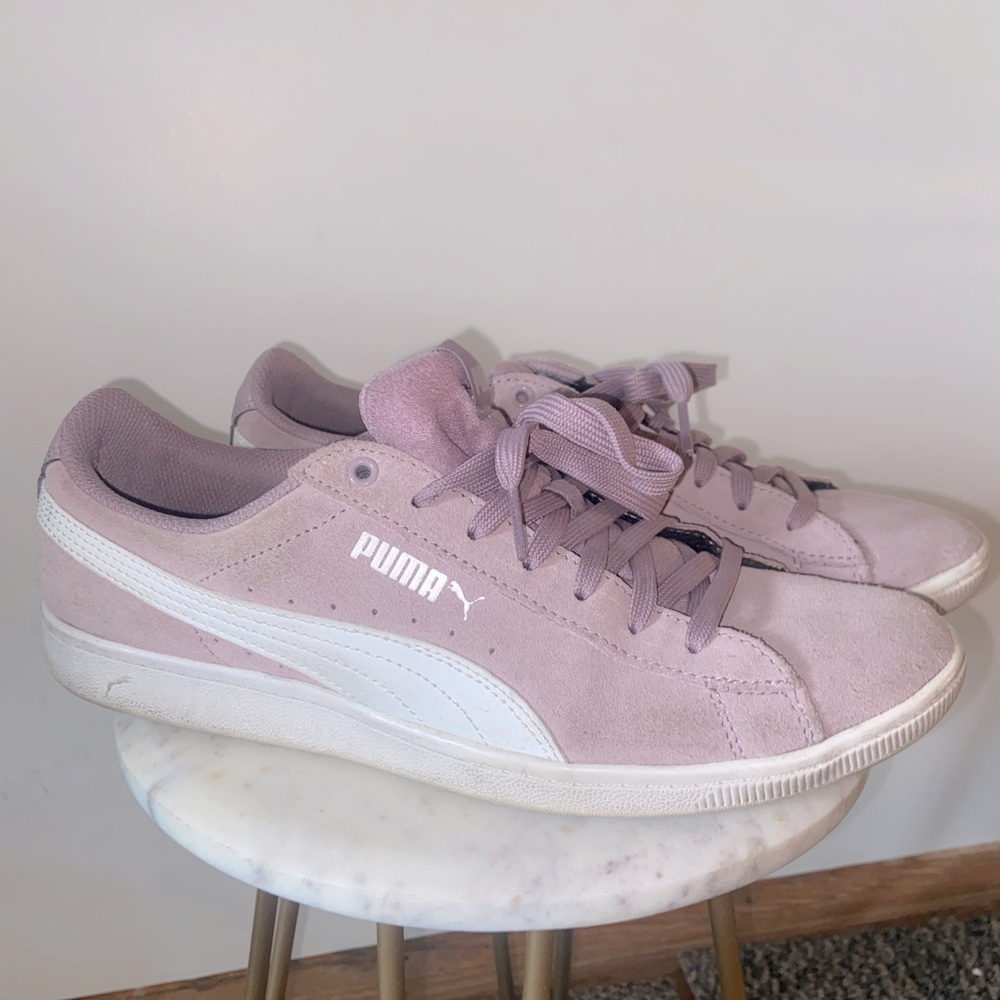 PUMA Vikky Suede Sneaker - Size 40/9 Women’s